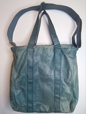 m0851 WE20 Weekend Carry All Teal Distressed Leather Weekend Bag | Faded Vintage